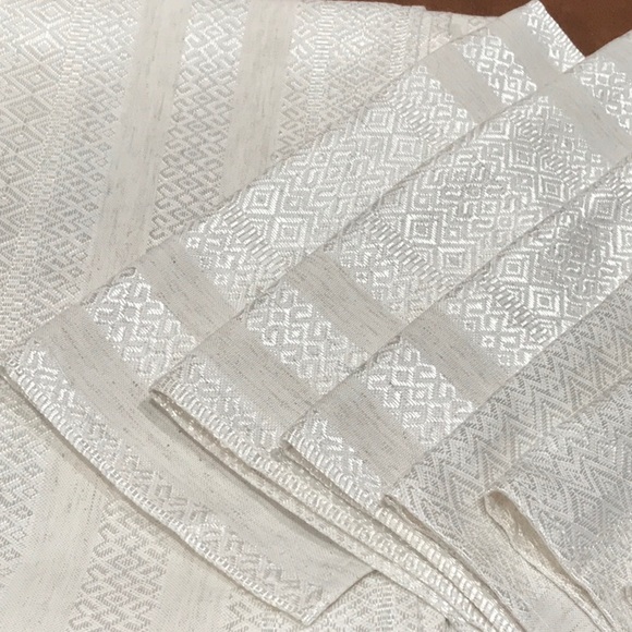 🍎NWT Set of Cotton/Polyester Tablecloth & 6 Napkins - Picture 9 of 9